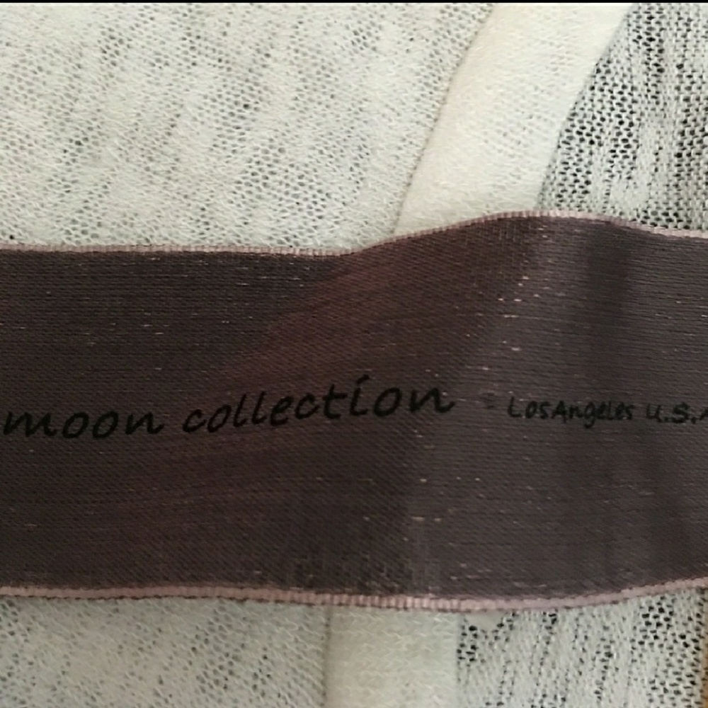 Moon Collection Top Medium - Picture 3 of 3